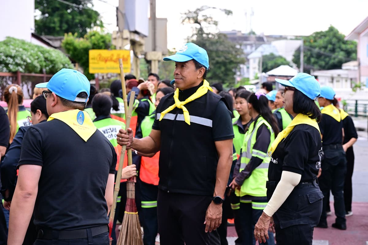 Bangkok-embraces-the-We Do Good with Our Hearts-initiative-by-joining-forces-SPACEBAR-Photo01.jpg