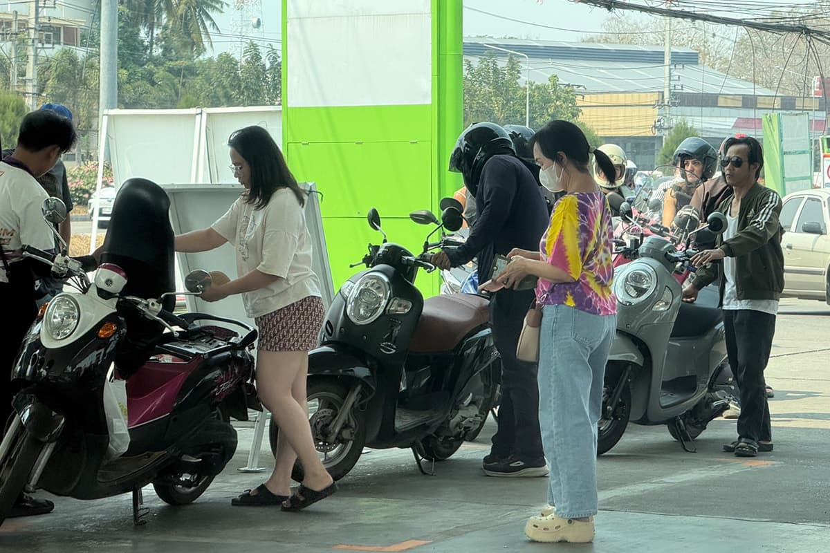 Chiang Mai-fears-a-crisis-from-the-Middle-East-war-could-cause-oil-shortages-and-soaring-prices-SPACEBAR-Photo07.jpg