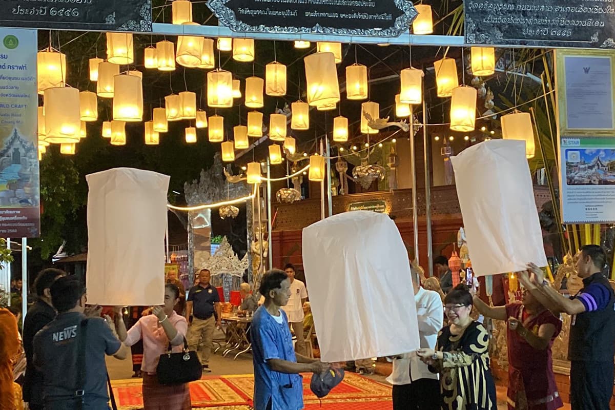 Chiang Mai-pioneers-eco-friendly-balloon-lanterns-to-promote-tourism-and-reduce-the-risk-of-fire-SPACEBAR-Photo02.jpg