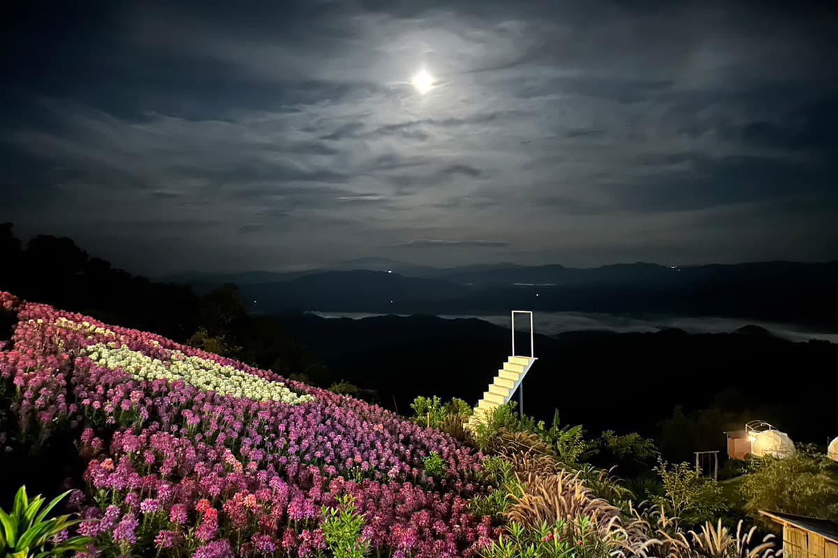 Chiang Mai-tourism-Late-rainy-season- early-winter-Tourists-disappear-hotel-bookings-plummet-SPACEBAR-Photo06.jpg