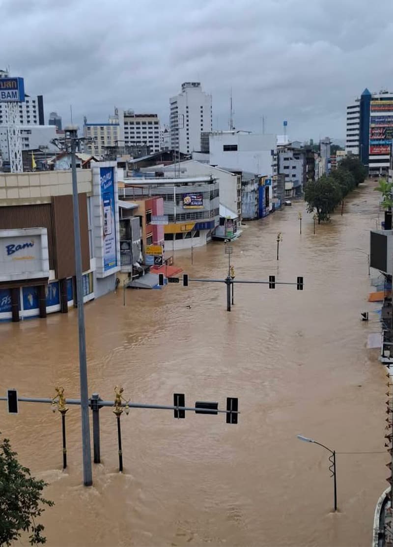 GISTDA-releases-satellite-map-data-for-Hat Yai-showing-critical-flood-levels-SPACEBAR-Photo V02.jpg
