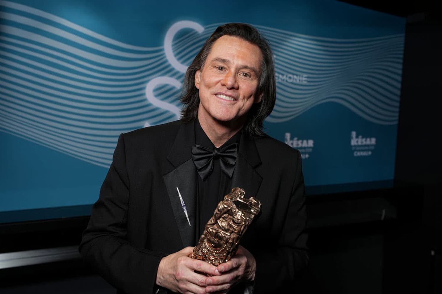 ดราม่า Jim Carrey บนเวที César Awards กับความจริงที่ถูกเฉลย