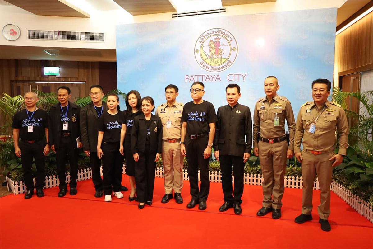 Pattaya-City-elections-are-bustling-with-activity-as-three-major-teams-submitted-their-applications-on-the-first-day-SPACEBAR-Photo01.jpg