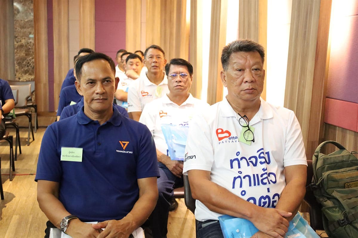 Pattaya-City-elections-are-bustling-with-activity-as-three-major-teams-submitted-their-applications-on-the-first-day-SPACEBAR-Photo04.jpg