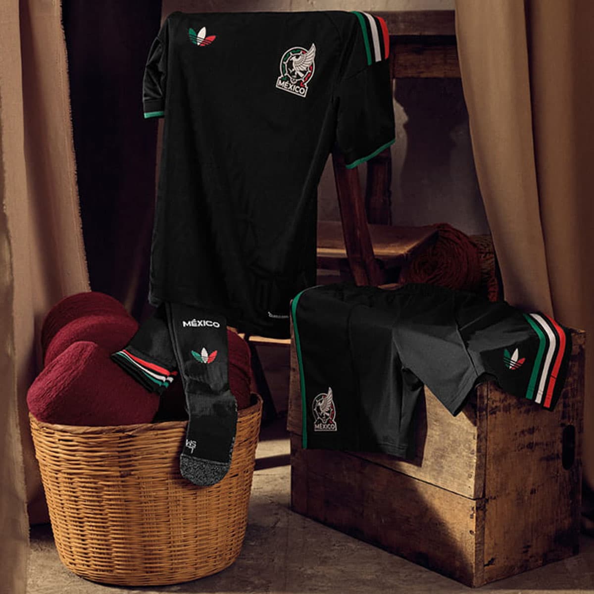 Photo-Story-Mexico-adidas-world-cup-2026-third-jersey-SPACEBAR-Photo_SQ01.jpg