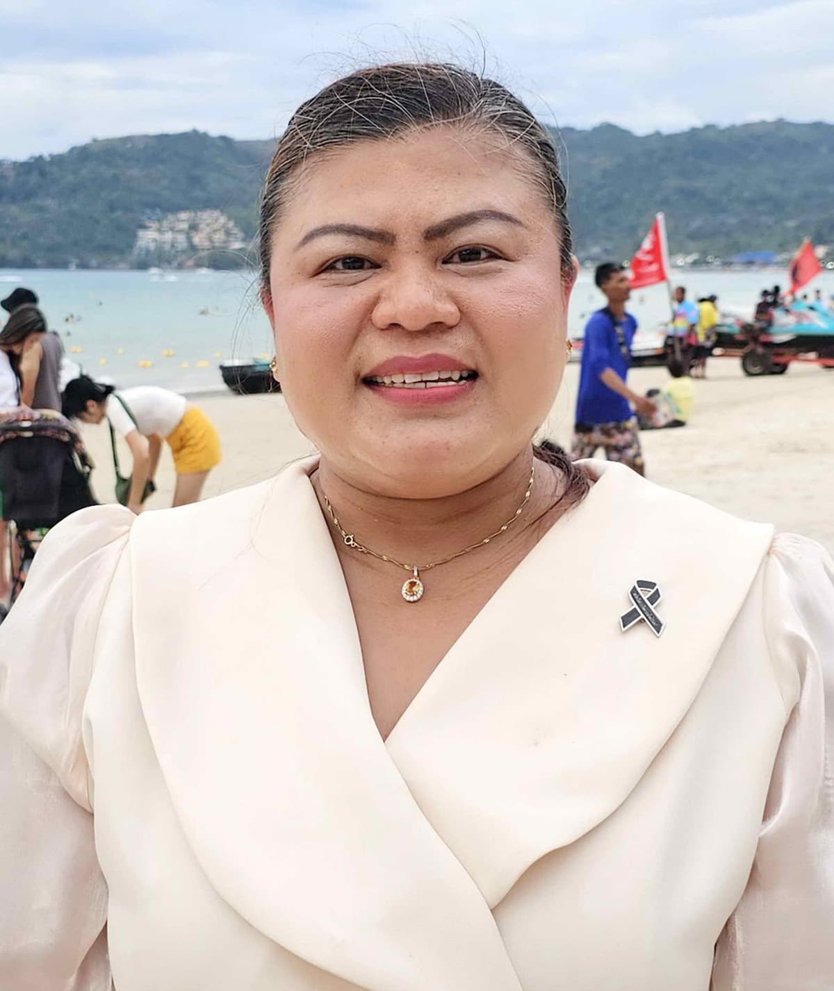 Phuket-tourists-are-watching-closely-for-government-measures-to-reduce-the-visa-free-period-to-30-days-SPACEBAR-Photo02.jpg