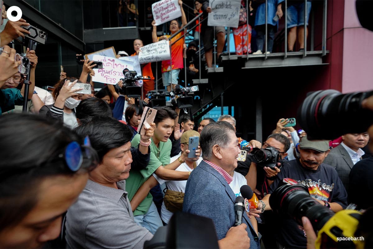 Phumtham-reveals-smooth-talks-with-the-People Party-Pheu Thai-Party-agrees-to-all-conditions-to-support-the-Prime Minister-vote-SPACEBAR-Photo04.jpg