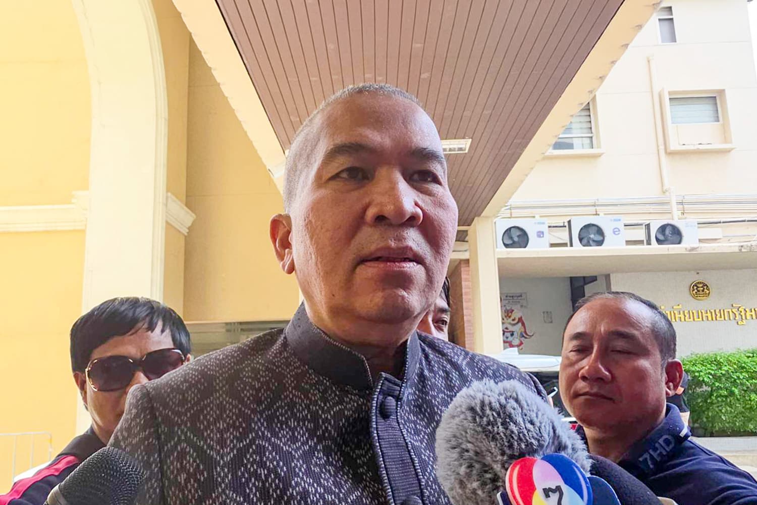 ปิดประตู ‘ทักษิณ’ ถอดกำไล EM ‘รุทธพล’ ชี้ไม่เข้าเงื่อนไขสักข้อ