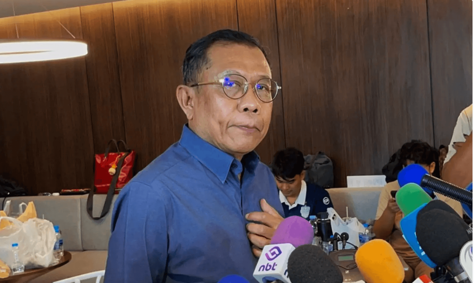 ศุภชัย ใจสมุทร สส. บัญชีรายชื่อ พรรคภูมิใจไทย มองว่ากฎหมายเกี่ยวกับการจัดการเรื่องสิ่งแวดล้อมมีมากพอ และครอบคลุม แต่ัปัญหาอยู่ที่การบังใช้กฎหมายไม่จริงจัง