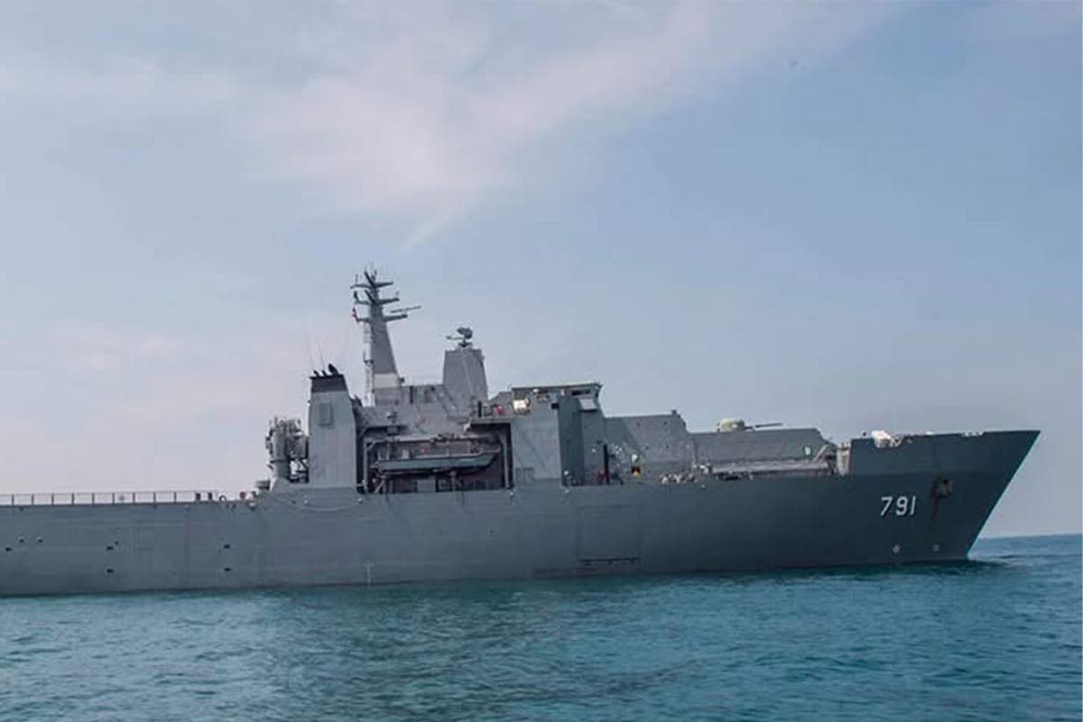 The-Ministry-of-Defense-mobilized-all-armed-forces-to-help-with-flooding-in-Hat Yai-SPACEBAR-Photo03.jpg