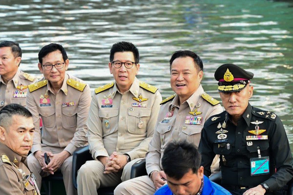 The-Prime Minister-inspected-the-canal-development-SPACEBAR-Photo02.jpg