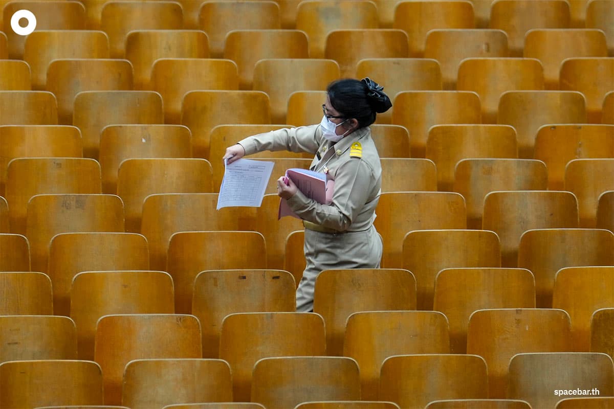The-atmosphere-at-the-end-of-the-campaign-registration-period-for-Bangkok-MPs-2-SPACEBAR-Photo06.jpg