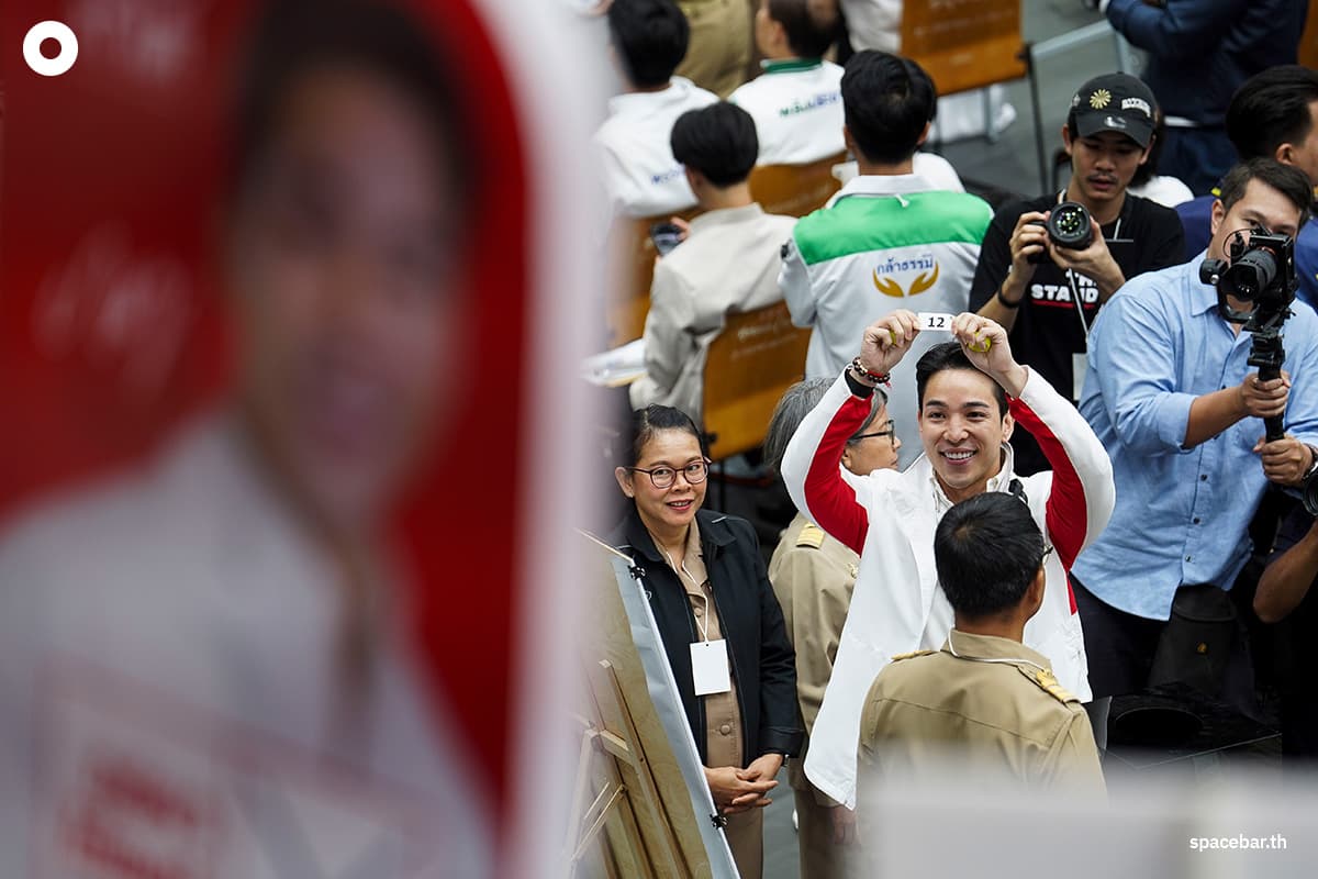 The-atmosphere-at-the-end-of-the-campaign-registration-period-for-Bangkok-MPs-SPACEBAR-Photo08.jpg