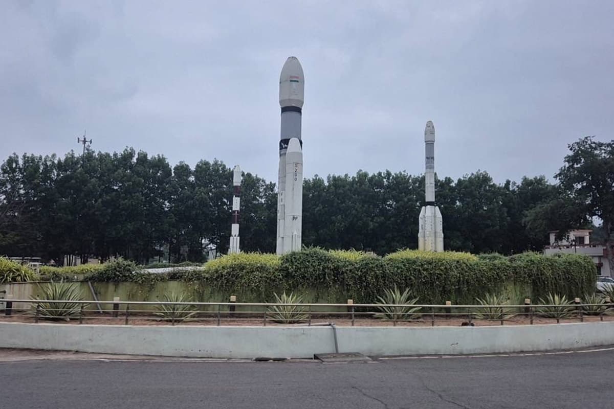 The-mission-to-launch-the-THEOS 2A-satellite-into-orbit-has-been-disrupted-SPACEBAR-Photo02.jpg