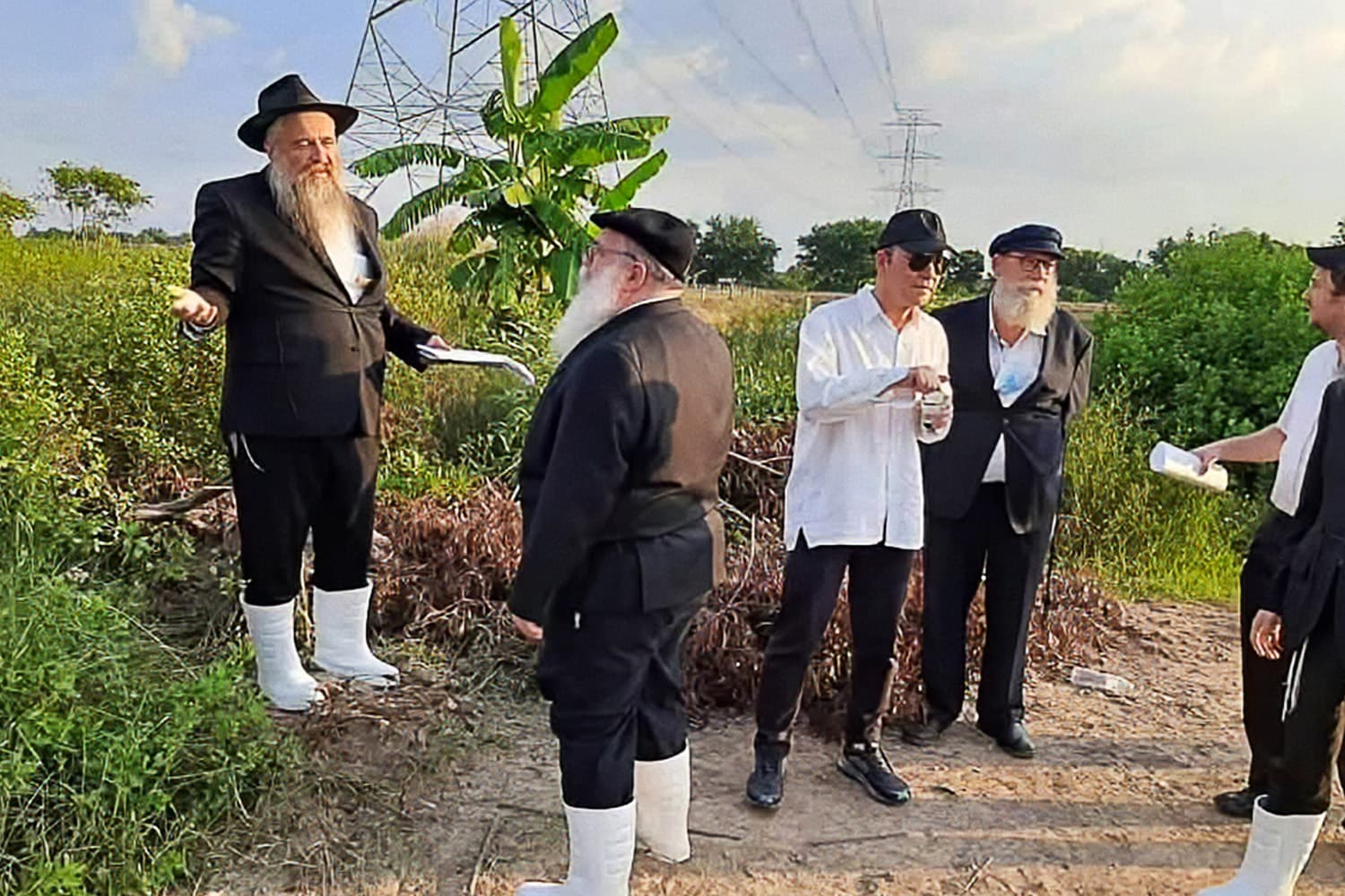 เปิดข้อมูล “สุสานยิวบางคล้า” ใครยื่นขอ–ทำไมไม่ผ่านต่ออายุ?