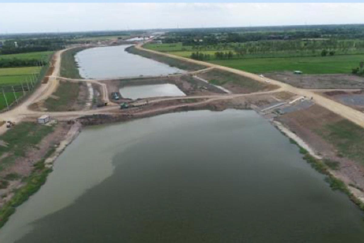 Truth- About-Drainage-Solutions-for-Flooding-SPACEBAR-Photo03-1.jpg