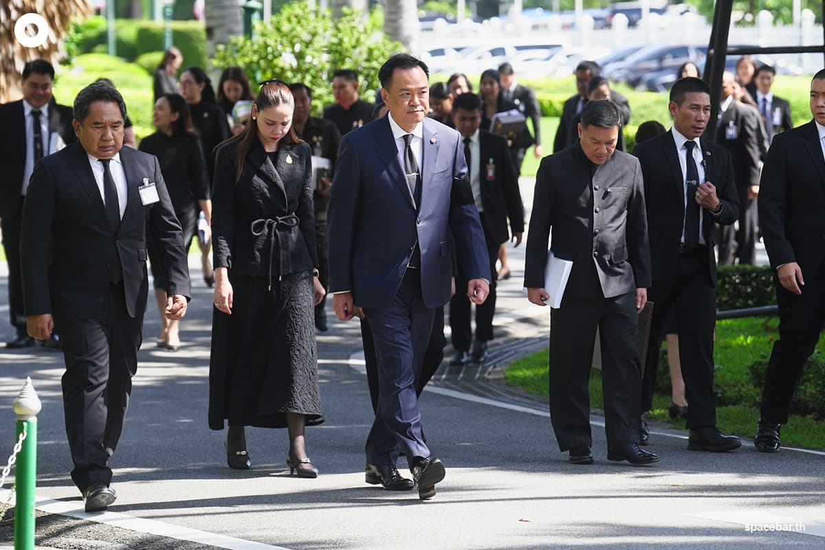 anutin-leads-cabinet-meeting-to-prepare-royal-funeral-ceremony-SPACEBAR-Photo04.jpg