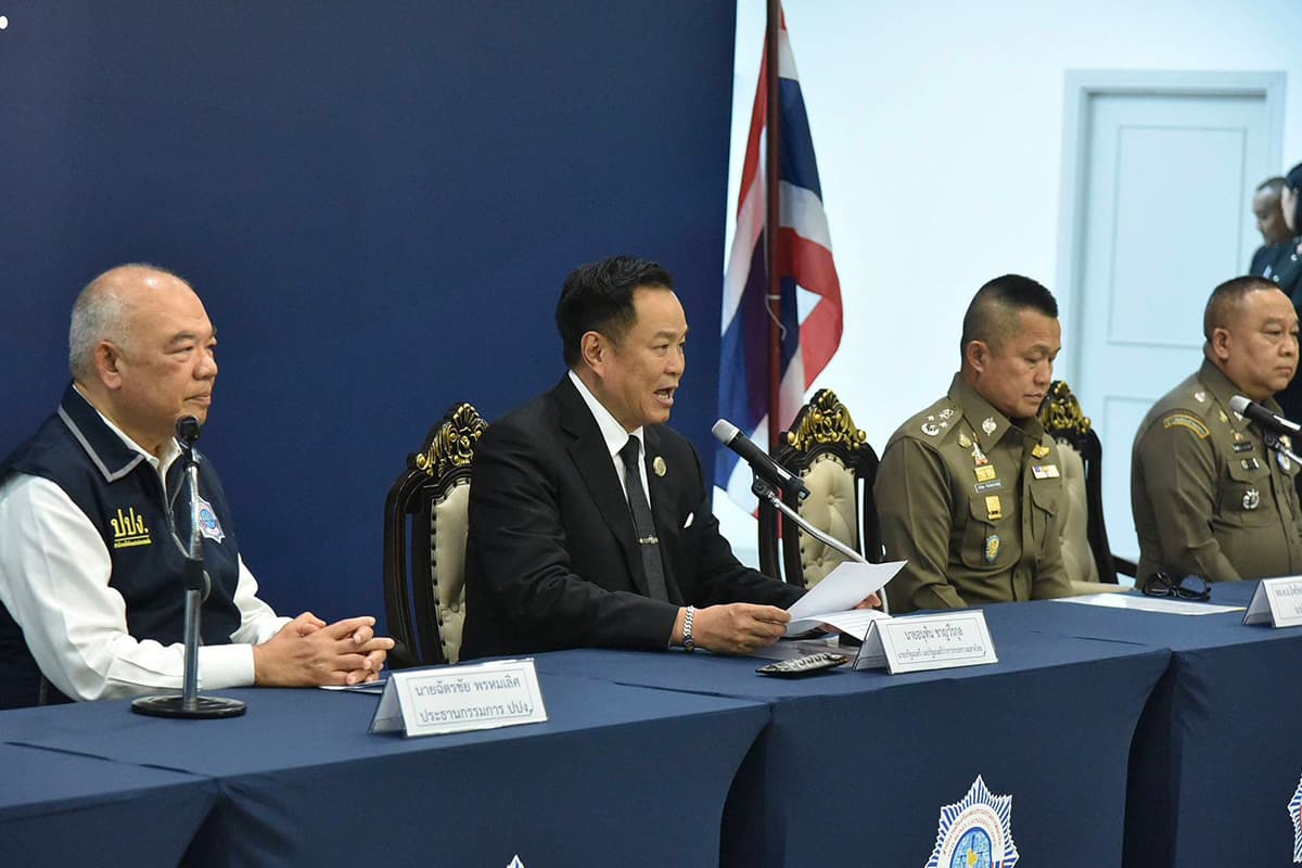 anutin-leads-crackdown-and-seizes-additional-scam-network-assets-worth-8269-million-baht-SPACEBAR-Photo03.jpg