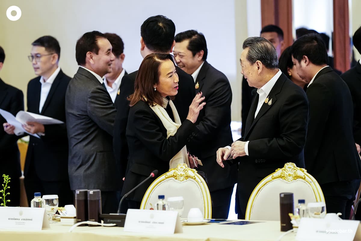 PhotoStory-การประชุมหารือร่วมระหว่างรัฐบาล–ภาคเอกชน เรื่องแนวทางการพัฒนาขีดความสามารถในการแข่งขันทางเศรษฐกิจของประเทศ ณ ทำเนียบรัฐบาล