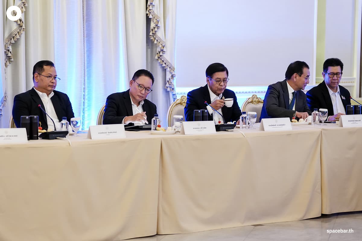 PhotoStory-การประชุมหารือร่วมระหว่างรัฐบาล–ภาคเอกชน เรื่องแนวทางการพัฒนาขีดความสามารถในการแข่งขันทางเศรษฐกิจของประเทศ ณ ทำเนียบรัฐบาล