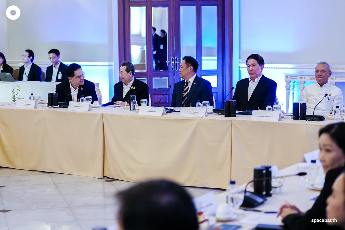 PhotoStory-การประชุมหารือร่วมระหว่างรัฐบาล–ภาคเอกชน เรื่องแนวทางการพัฒนาขีดความสามารถในการแข่งขันทางเศรษฐกิจของประเทศ ณ ทำเนียบรัฐบาล