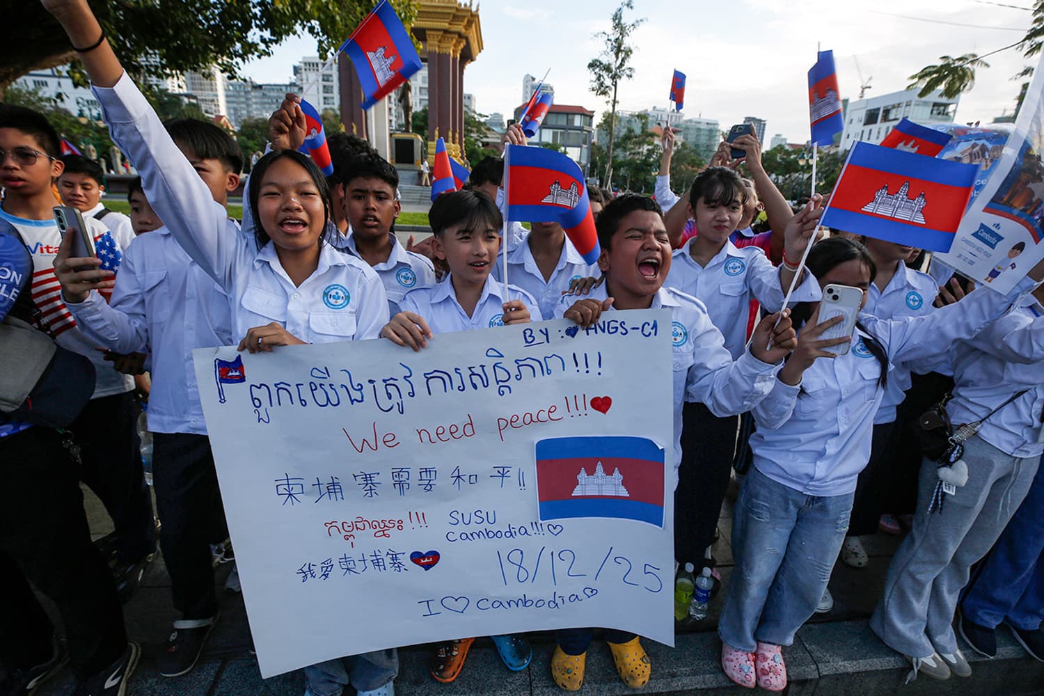 คนกัมพูชาเรียกร้องออสเตรเลียช่วยดำเนินการทูตเด็ดขาด อ้างกดดันไทยให้ยุติการรุกราน