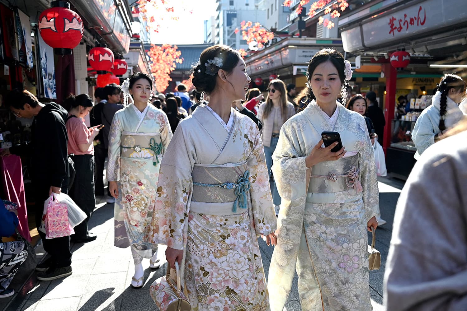 ท่องเที่ยวญี่ปุ่นกระทบหนัก! อาจเสียรายได้สูงถึง 3.8 หมื่นล้าน หลังคนจีนแห่ยกเลิกทริป หันไปเที่ยวสิงคโปร์-เกาหลีแทน