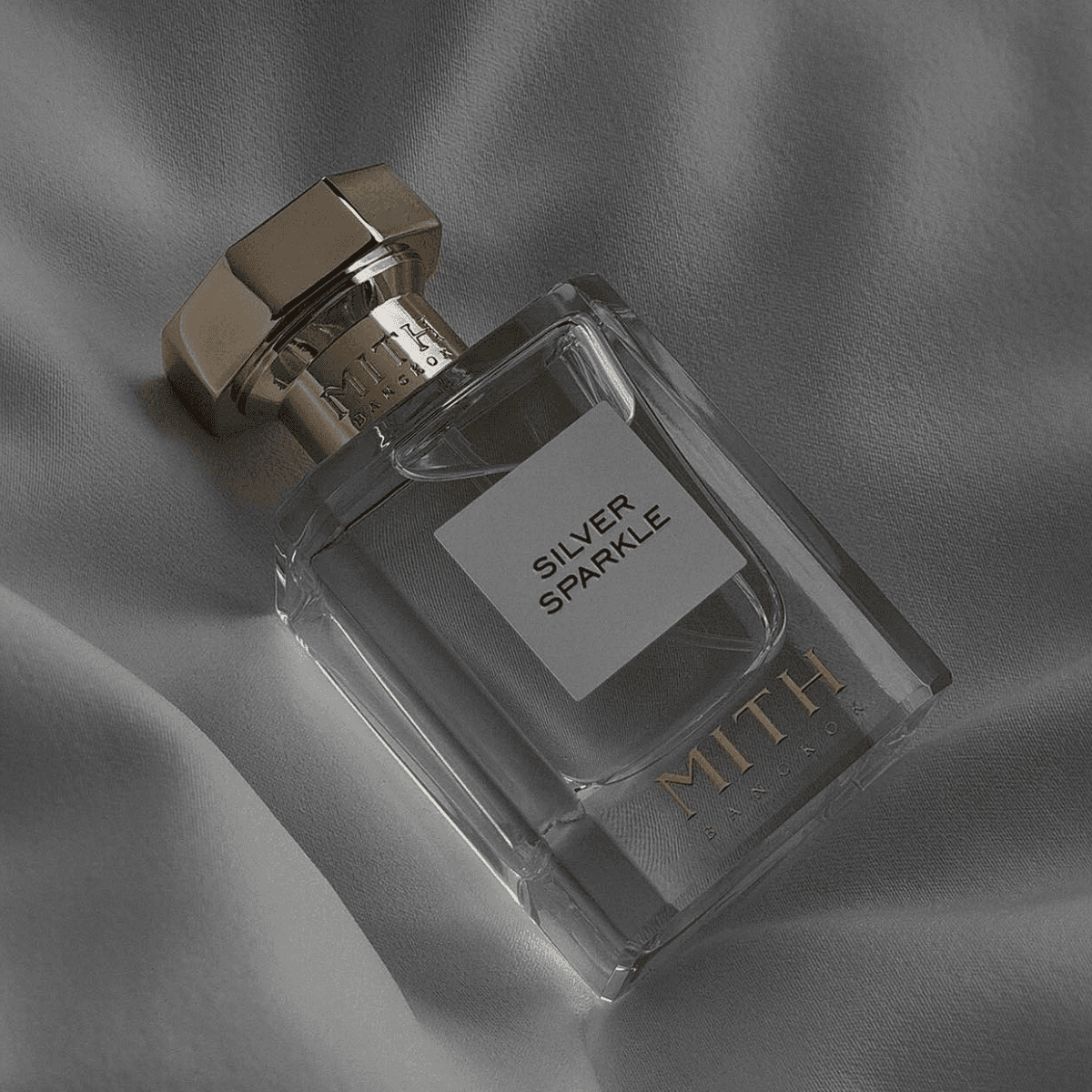 mith-new-perfume-Four-fragrances-four-styles-SPACEBAR-Photo_SQ03.png