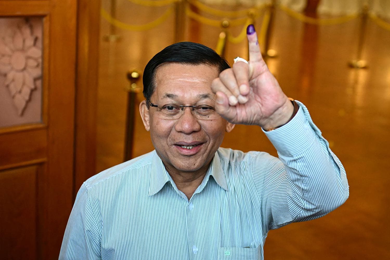 ชาวเน็ตเมียนมาเรียกร้องให้สหรัฐฯ จับมินอ่องหล่ายไปด้วยหลังทรัมป์บุกรวบผู้นำเวเนซุเอลา