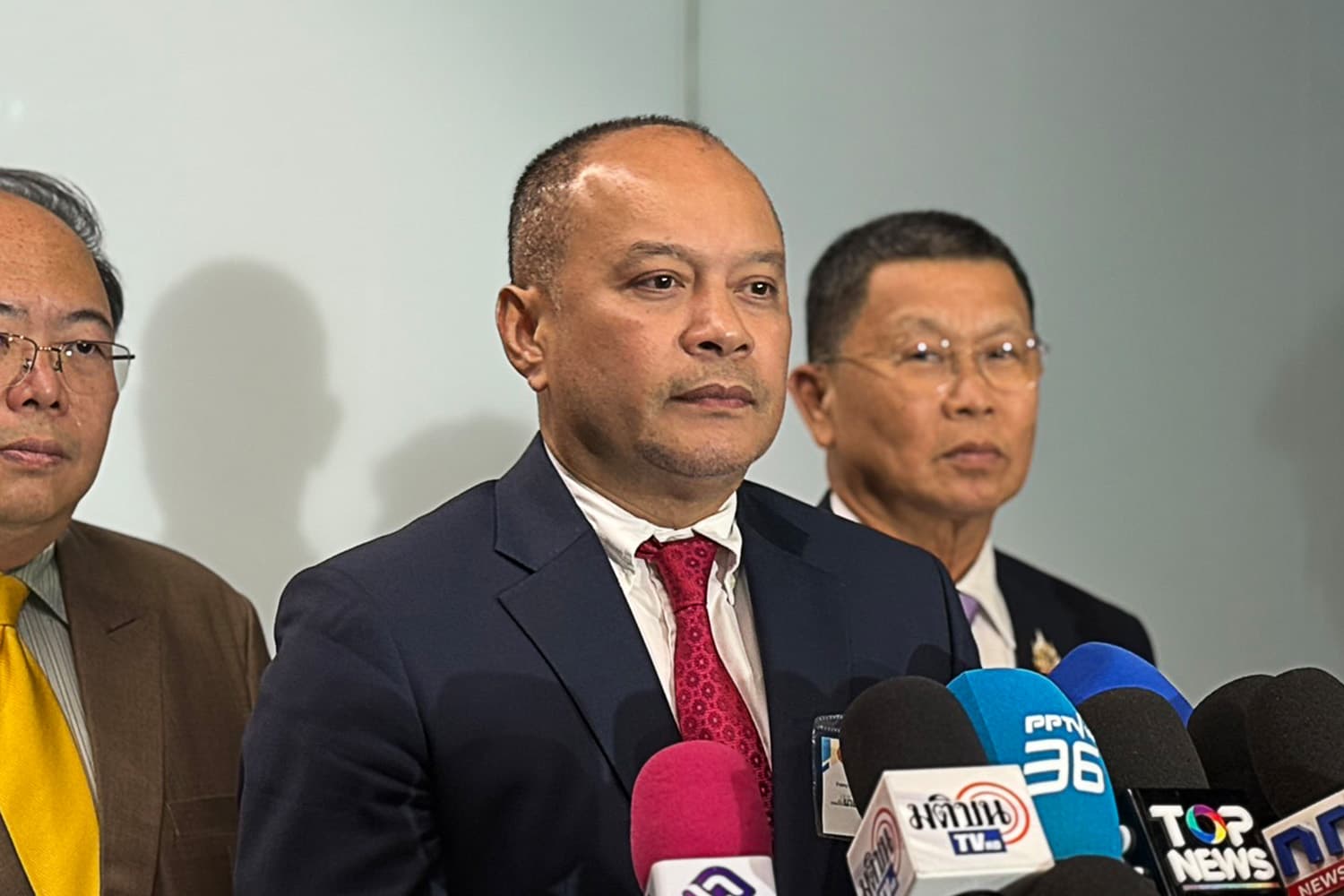 ‘เต้น ณัฐวุฒิ’ หวั่นหากรัฐบาลล้ม ‘เขมร’ อาจฉวยโอกาสรุกคืบ ขอทุกฝ่ายเคารพคำวินิจฉัยคดีคลิปเสียงนายกฯ