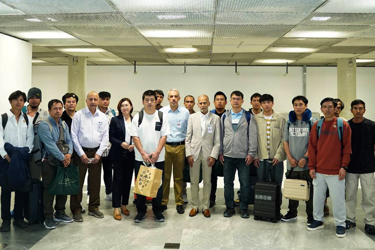 PSL รับ 20 ลูกเรือกลับไทย เร่งตาม 3 ผู้สูญหาย