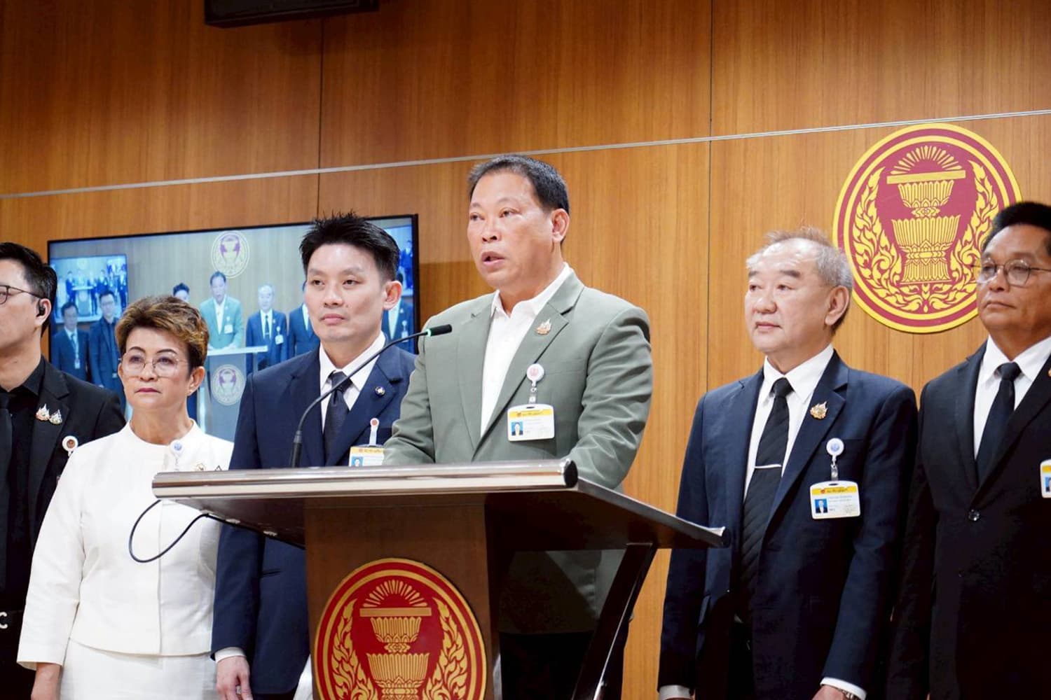 ยิ่งรักษายิ่งขาดทุน! รพ.แบกหนี้ค่ายากว่า 6 หมื่นล้าน