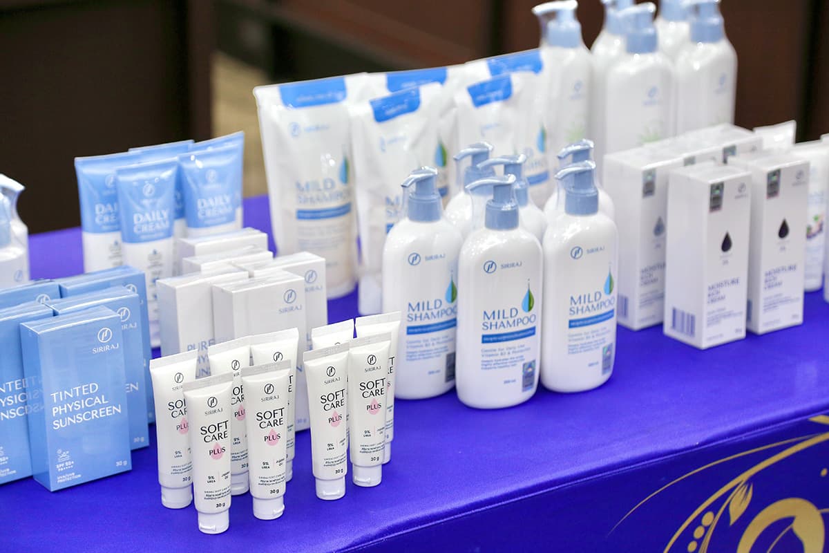 siriraj-cpall-cosmeceutical-7eleven-SPACEBAR-Photo04.jpg