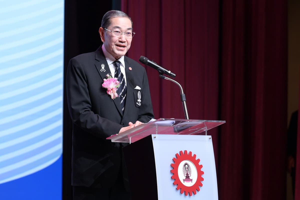 ศาสตราจารย์พิเศษ ดร.สุรเกียรติ์ เสถียรไทย นายกสภาจุฬาลงกรณ์มหาวิทยาลัย