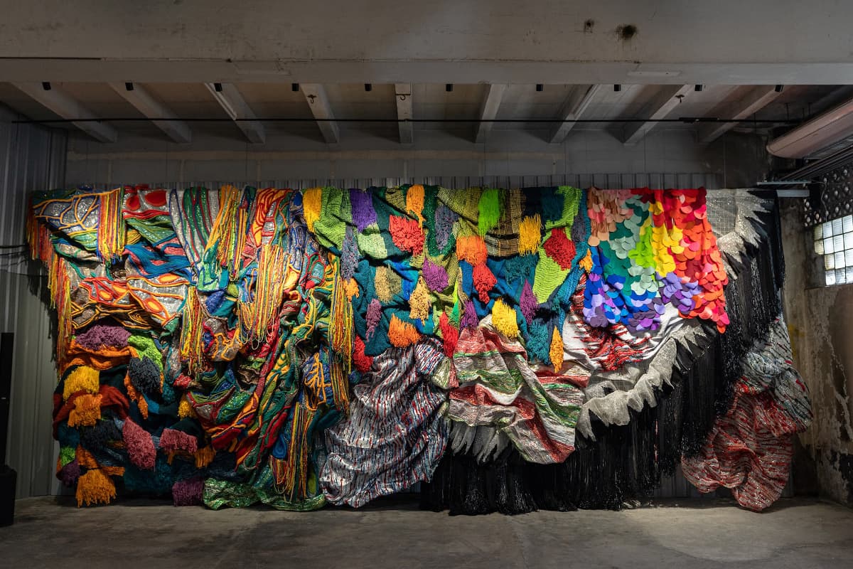 Mitta del Santi นิทรรศการเดี่ยวของ ‘มุก เพลินจันทร์’ ศิลปินสายรีไซเคิลอาร์ต