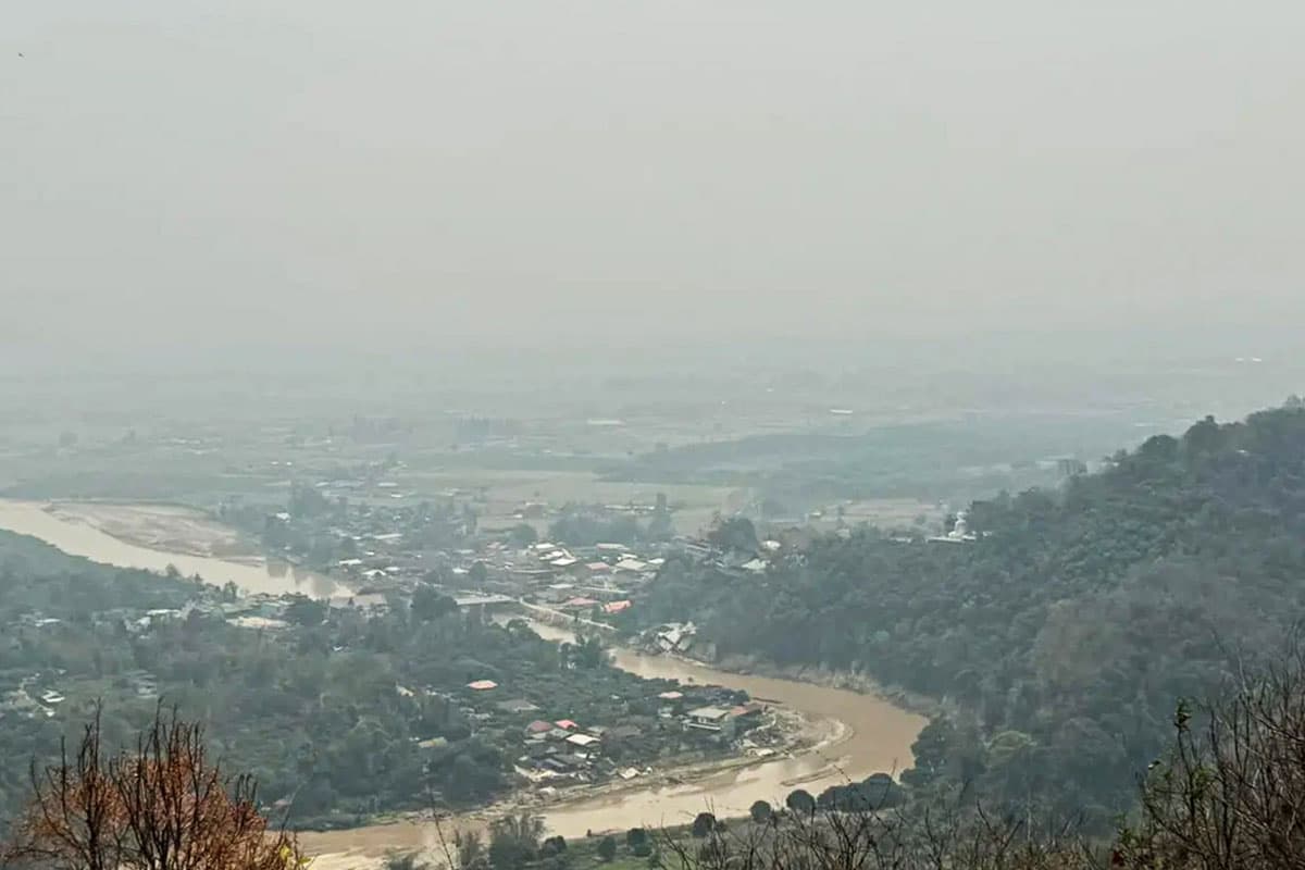 ภาคเหนือของไทยเผชิญกับหมอกควันข้ามพรมแดนจากการเผาในประเทศเพื่อนบ้าน รวมถึงไฟป่าและการเผาไร่หมุนเวียนภายในประเทศ