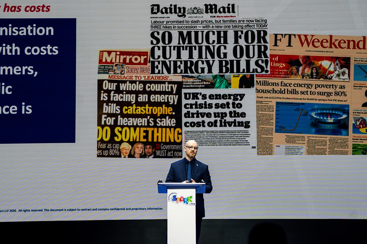 Mr.Chris Thackeray Director and Global CCS Lead จาก Baringa