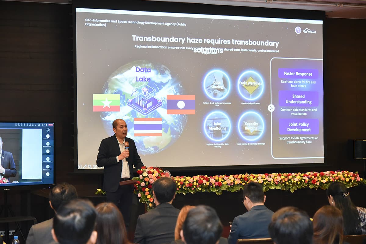 ดร.ปกรณ์ เพ็ชรประยูร ผู้อำนวยการสำนักประยุกต์และพัฒนาภูมิสารสนเทศ