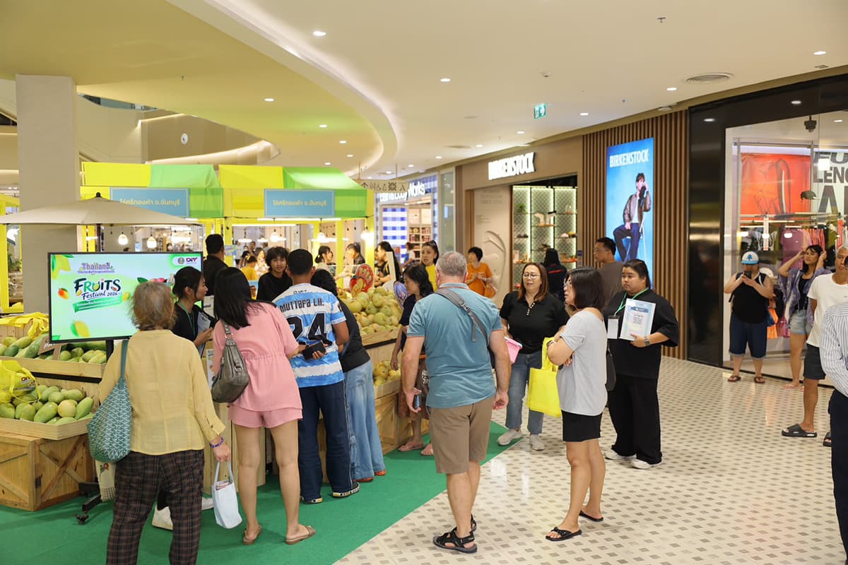 thailand-tropical-fruit-fiesta-100-tons-SPACEBAR-Photo01.jpg