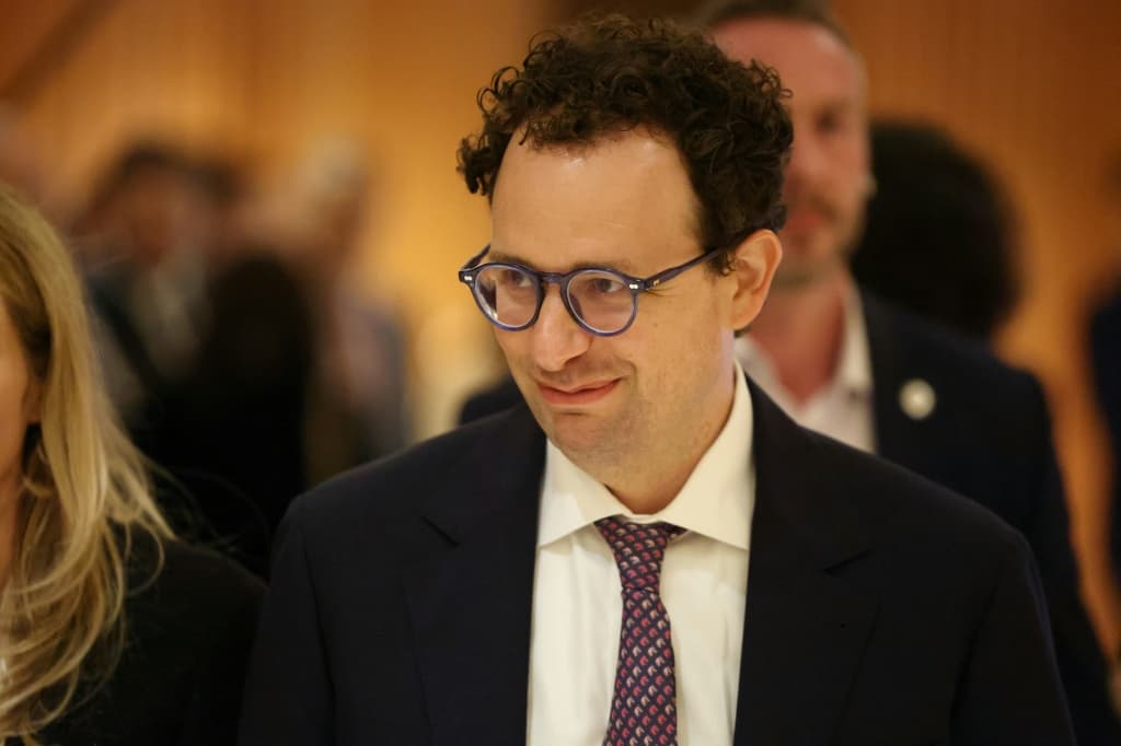 ทรัมป์สั่งระงับใช้เทคโนโลยี AI ของ Anthropic ทันที หลังปฏิเสธคำสั่งเพนตากอน