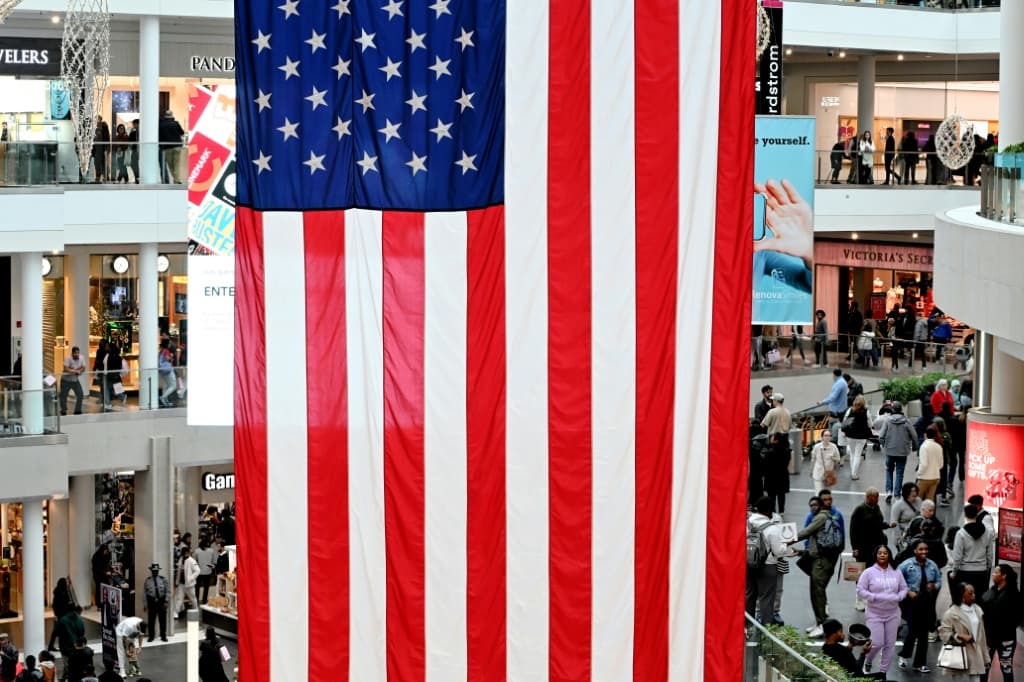 ยอดขายปลีกสหรัฐฯ ชะงัก! เดือนธันวาคม สะท้อนผู้บริโภคเริ่มระมัดระวังการใช้จ่าย