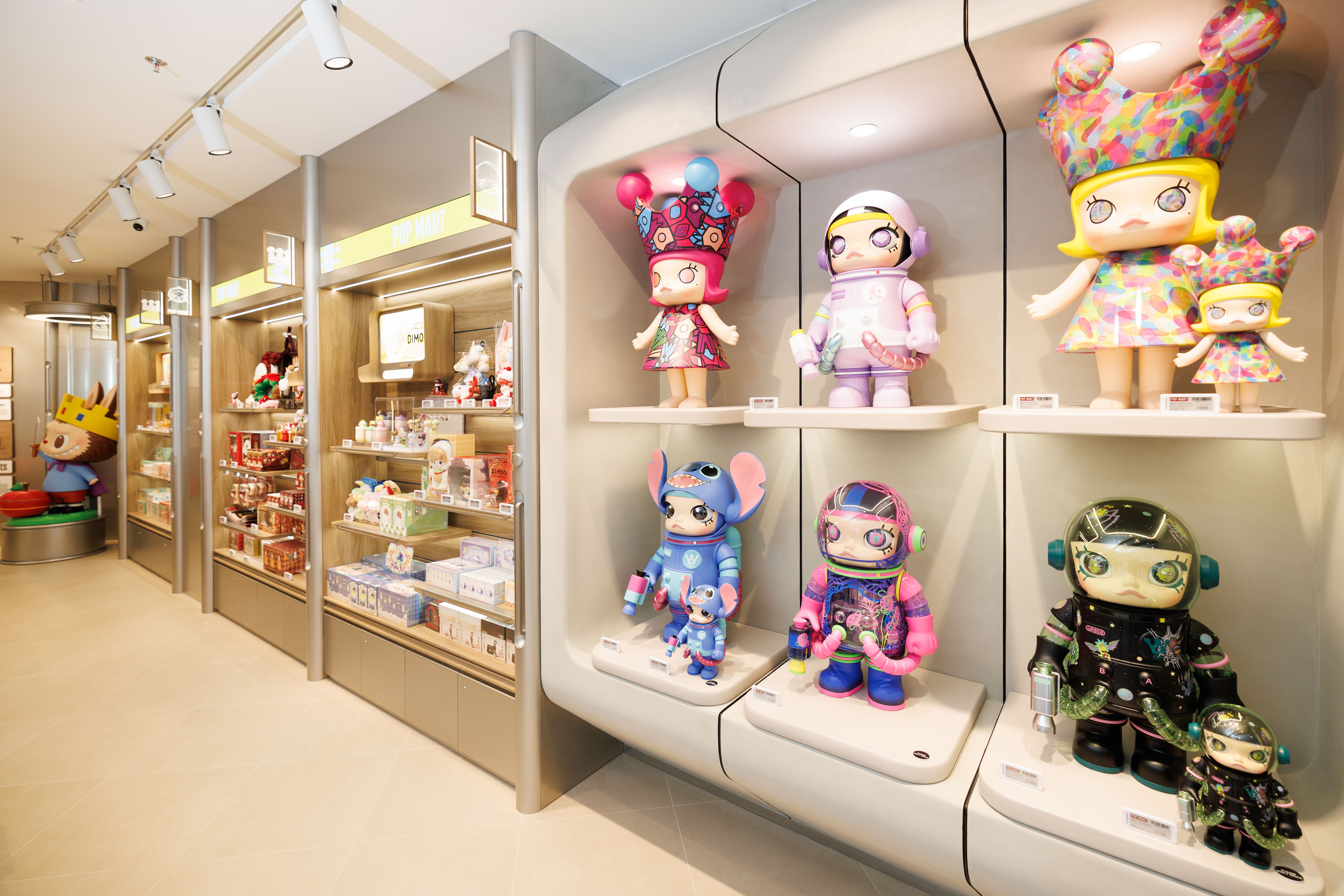 9_POP_MART_Store_ce8f1afae7.jpg