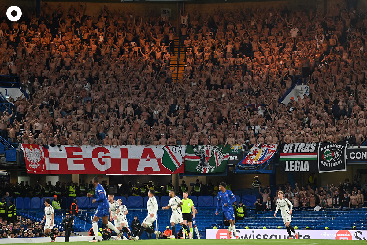 Photo_story_Legia_Warszawa_fans_at_Conference_League_SPACEBAR_Photo02_57445bf7f1.jpg