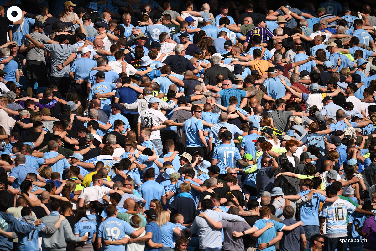 Photo_story_Manchester_City_Premier_League_Champion_celebration_SPACEBAR_Photo03_1643372d9e.jpeg