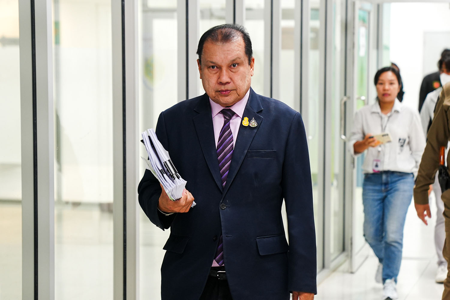 Sonthiya_urges_Pirapan_to_clear_up_the_issue_of_holding_shares_in_companies_SPACEBAR_Hero_b882ea3c7c.jpg