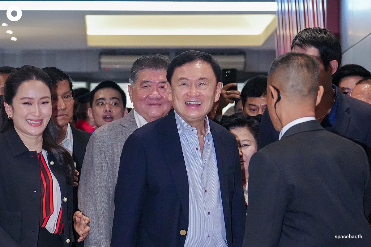 Thaksin_Comeback_Pheuthai_Party_SPACEBAR_Photo02_1473e5c569.jpg