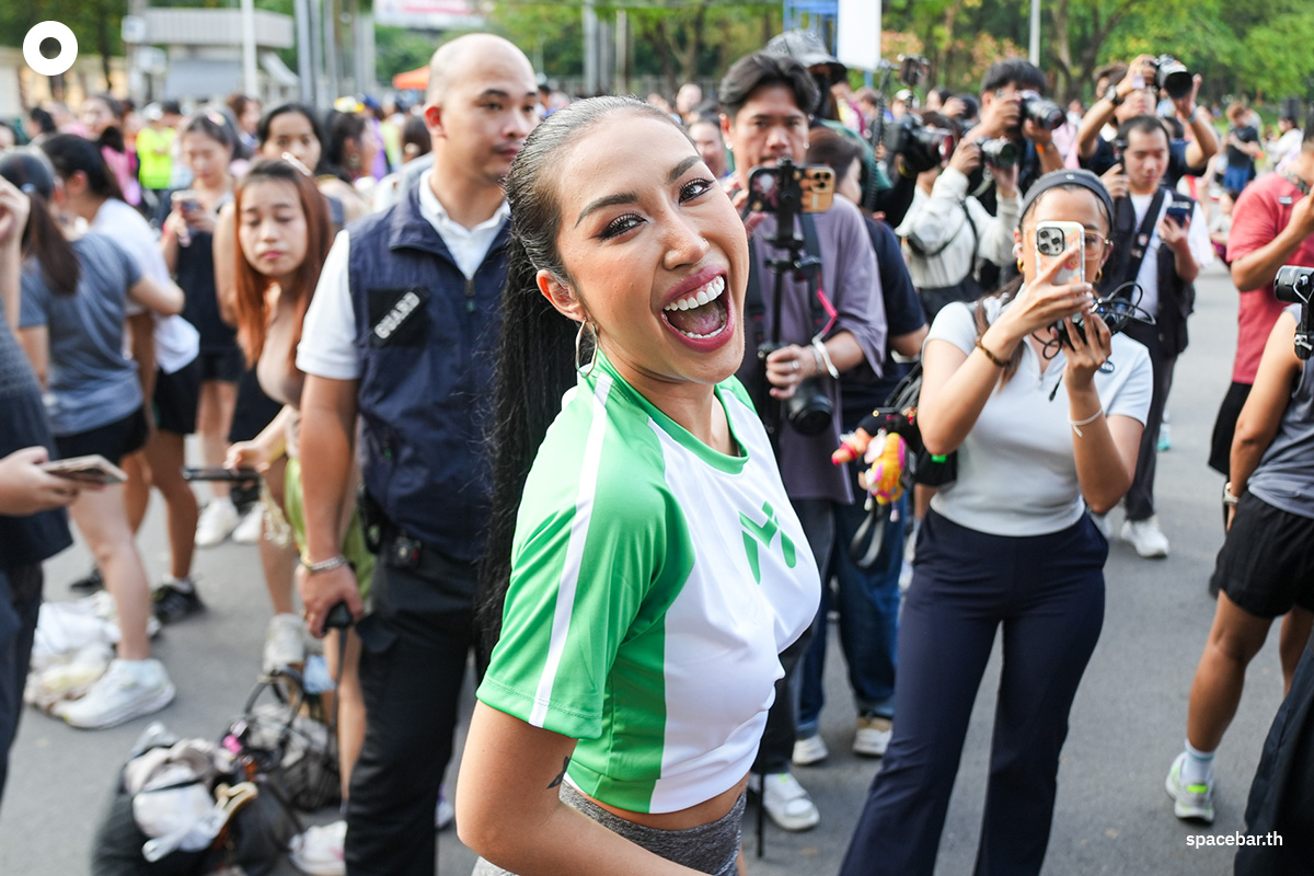 PhotoStory-บรรยากาศกิจกรรมเต้นแอโรบิก ณ สวนลุมพินี