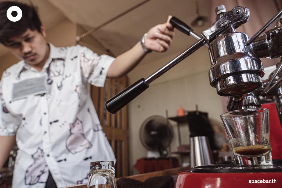 drip_rim_lay_huahin_SPACEBAR_Photo04_7770126449.jpeg