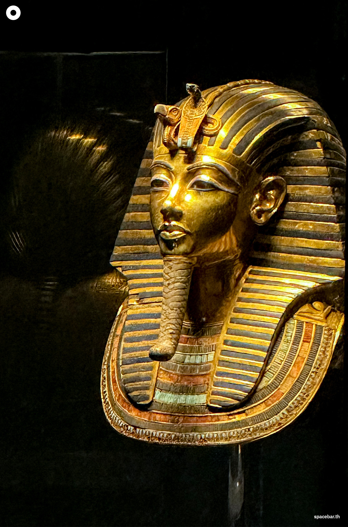 PhotoStory-หน้ากากพระศพสีทองของกษัตริย์ตุตันคาเมนแห่งอียิปต์โบราณ (1341-1323 ปีก่อนคริสตกาล) (Photo by Khaled DESOUKI / AFP)